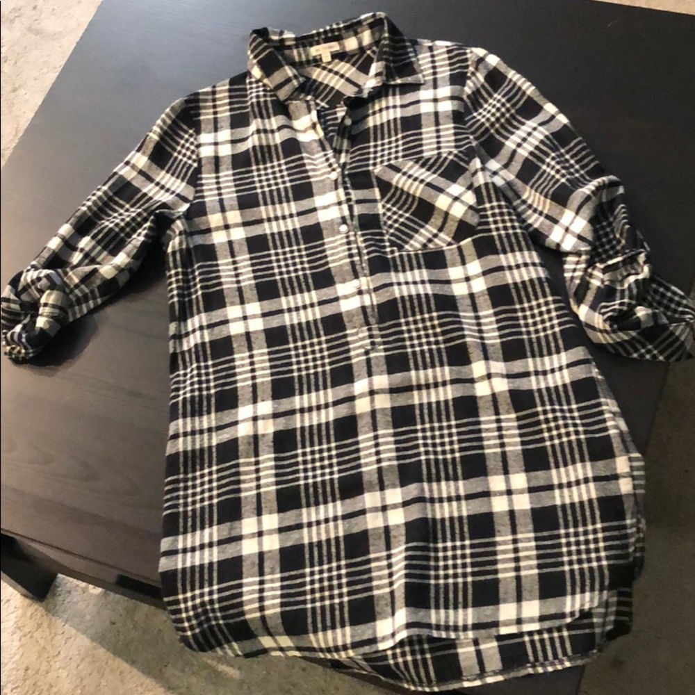 Shirt - Picture 4 of 4